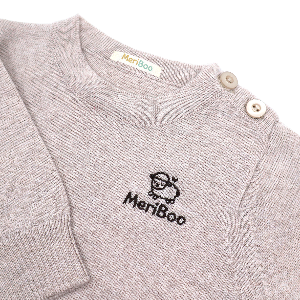 Knitted long-sleeved top made of 100% organic merino wool
