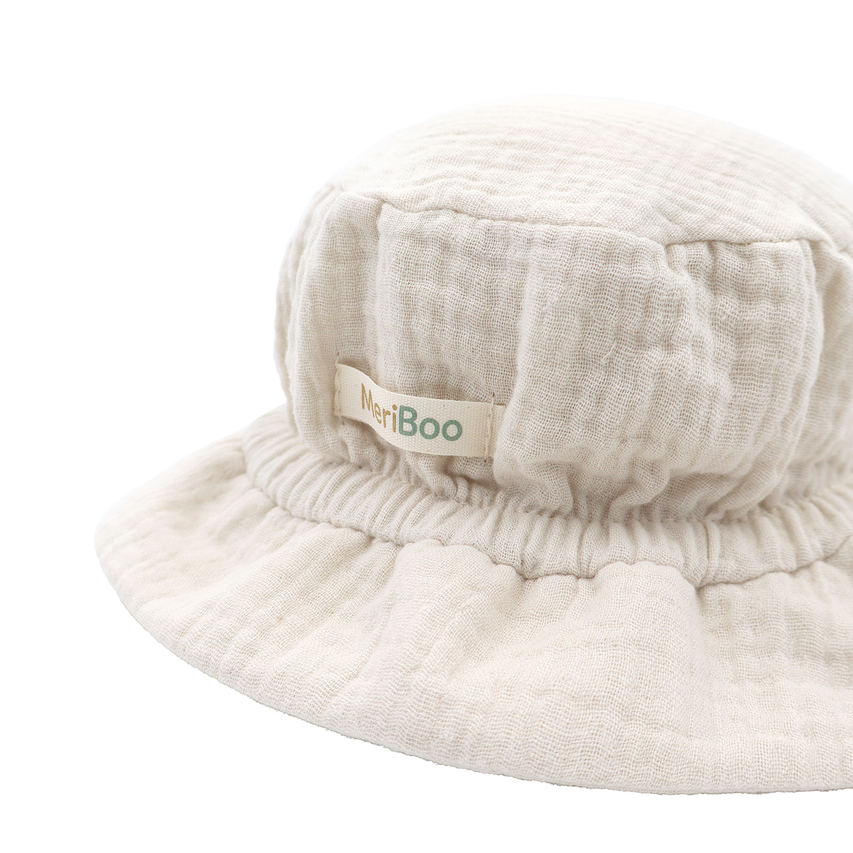 "Soft Breeze" hat made of 100% organic muslin with an extended back to protect the neck