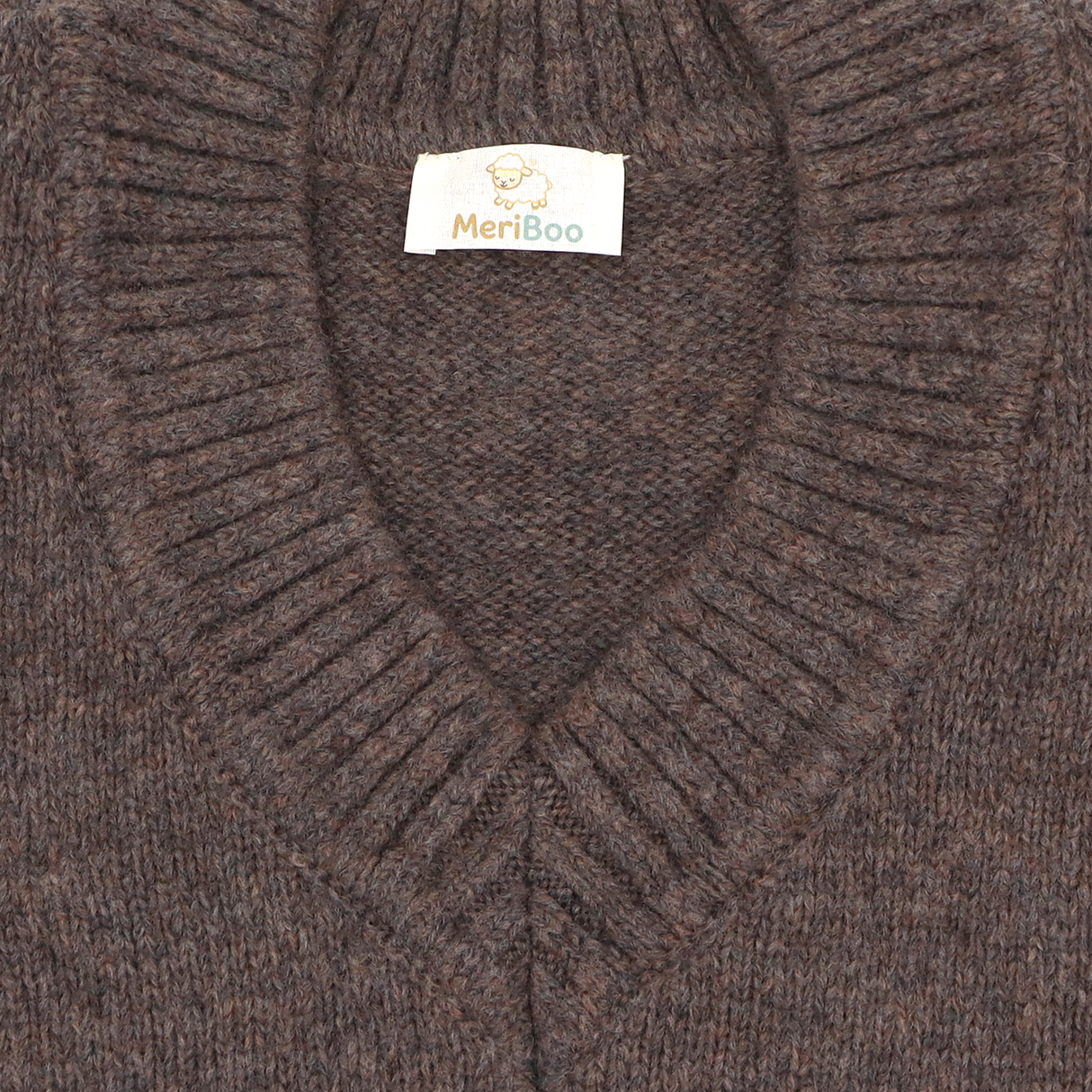Women's soft sweater made of organic merino wool