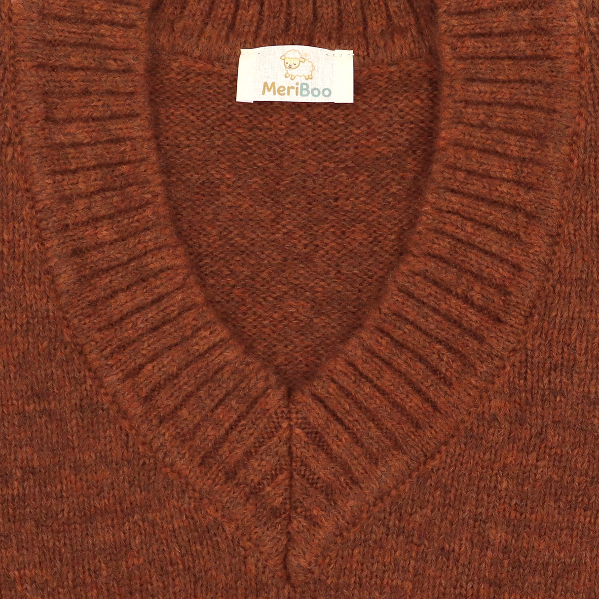 Women's soft sweater made of organic merino wool